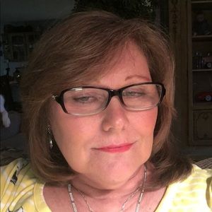 Meet your Posher, Annette